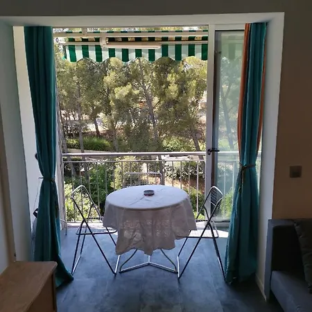 T1 Bis climatisé / parking / proche des plages Apartamento